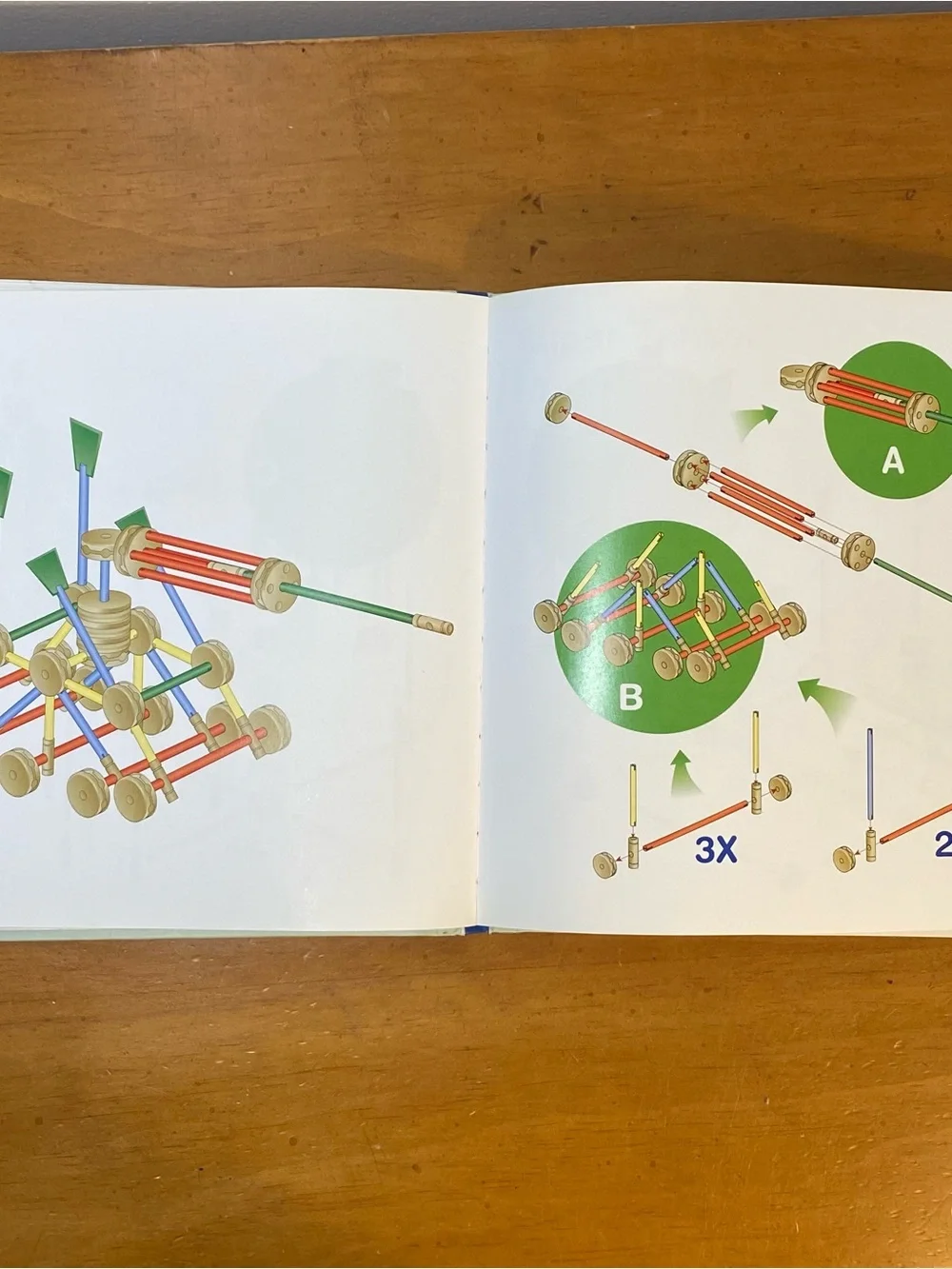 TINKERTOY Building Manual: Graphic Instructions for 37 World-Famous Designs